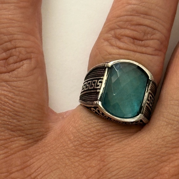 Other - COMING SOON❣️925 Silver blue ring